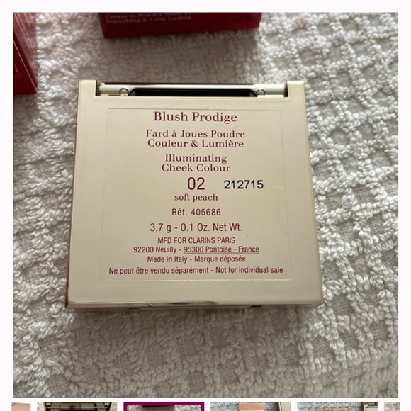 Clarins lot including eyeshadow, mini blush, eye shadow, lip colour - Picture 7 of 9